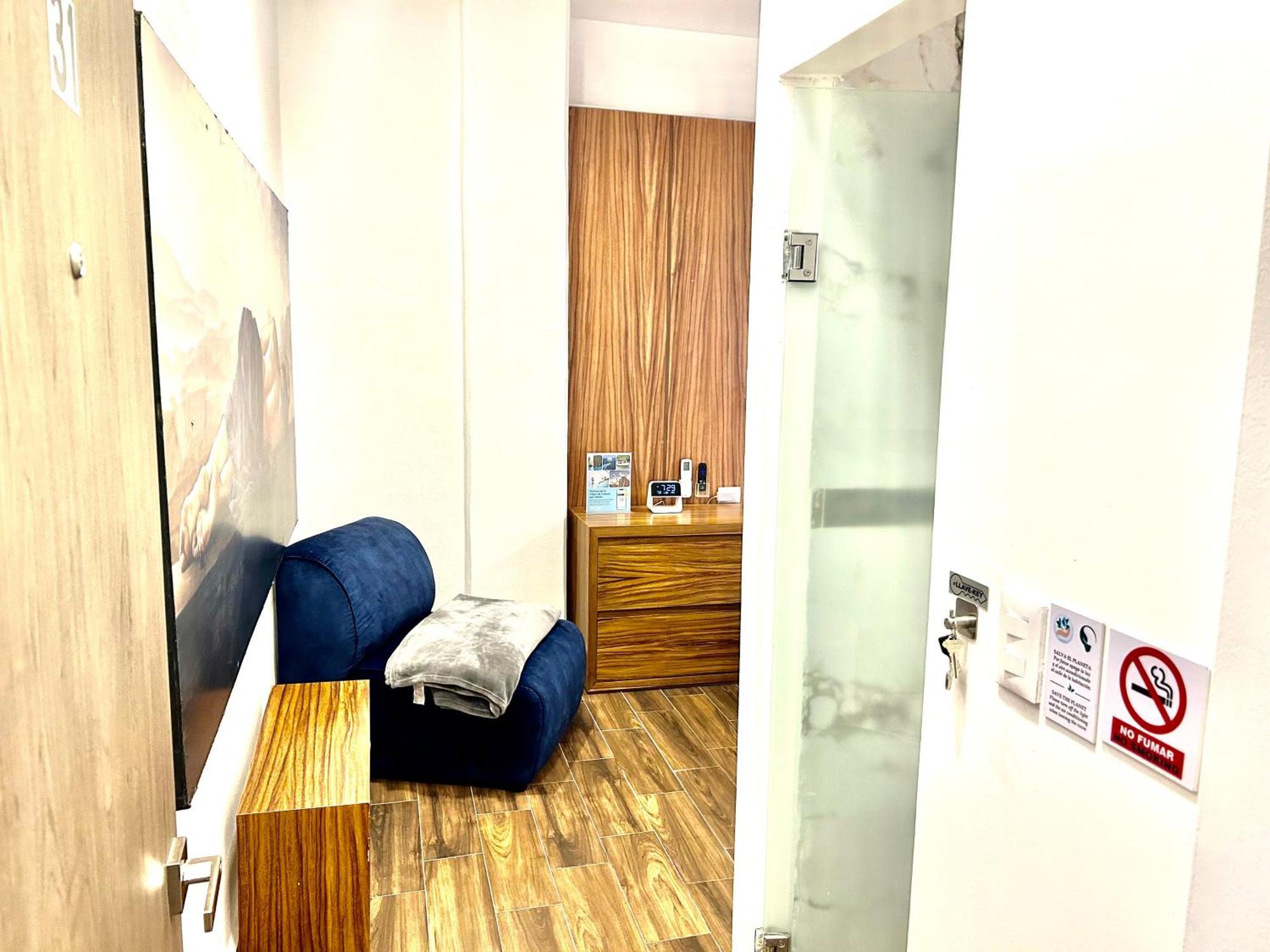 Sky Inn Hotel - Канкун Экстерьер фото
